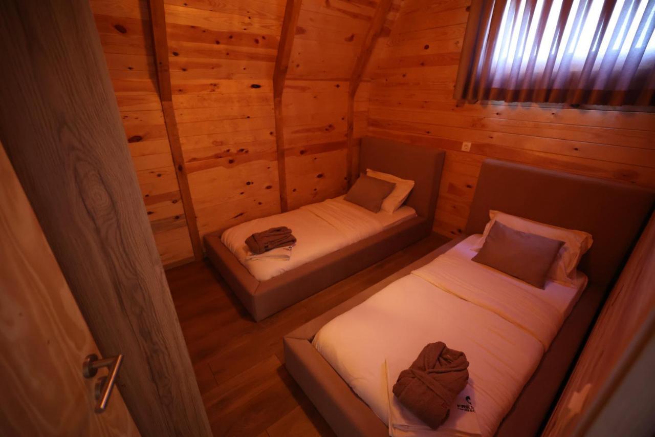 Freskia Resort Ferizaj Luaran gambar